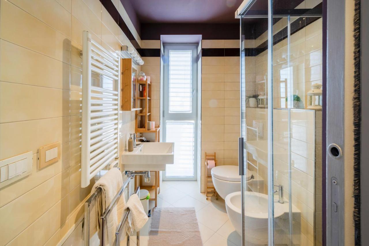 Angel'S Traveller'S Apartment Parma Bagian luar foto
